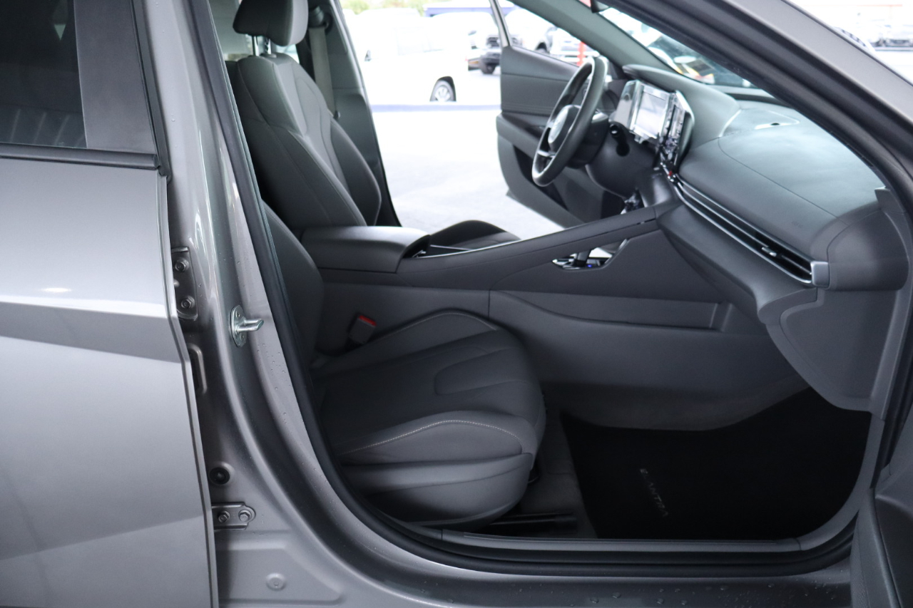 Hyundai Elantra SEL IVT 2022