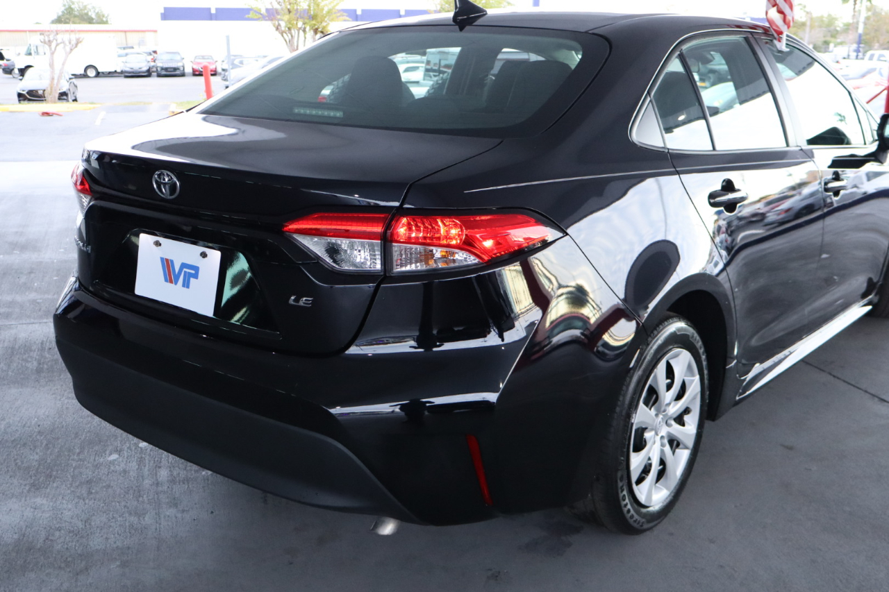 Toyota Corolla LE CVT 2024