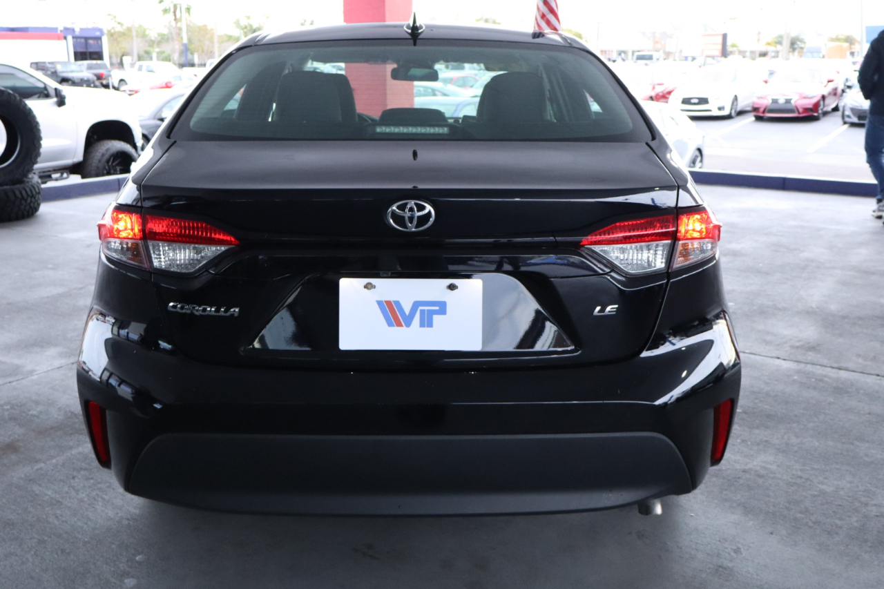 Toyota Corolla LE CVT 2024