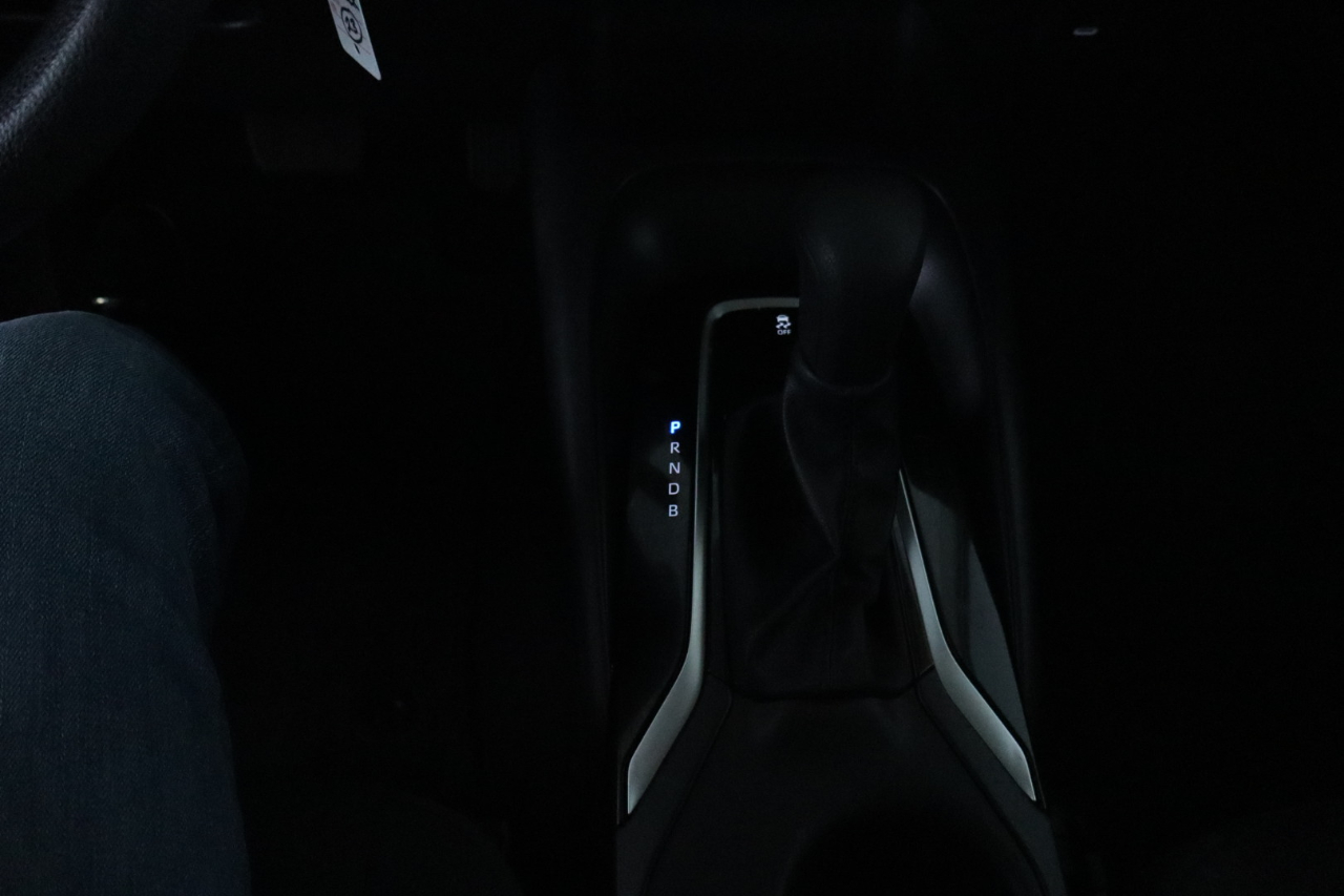 Toyota Corolla LE CVT 2024