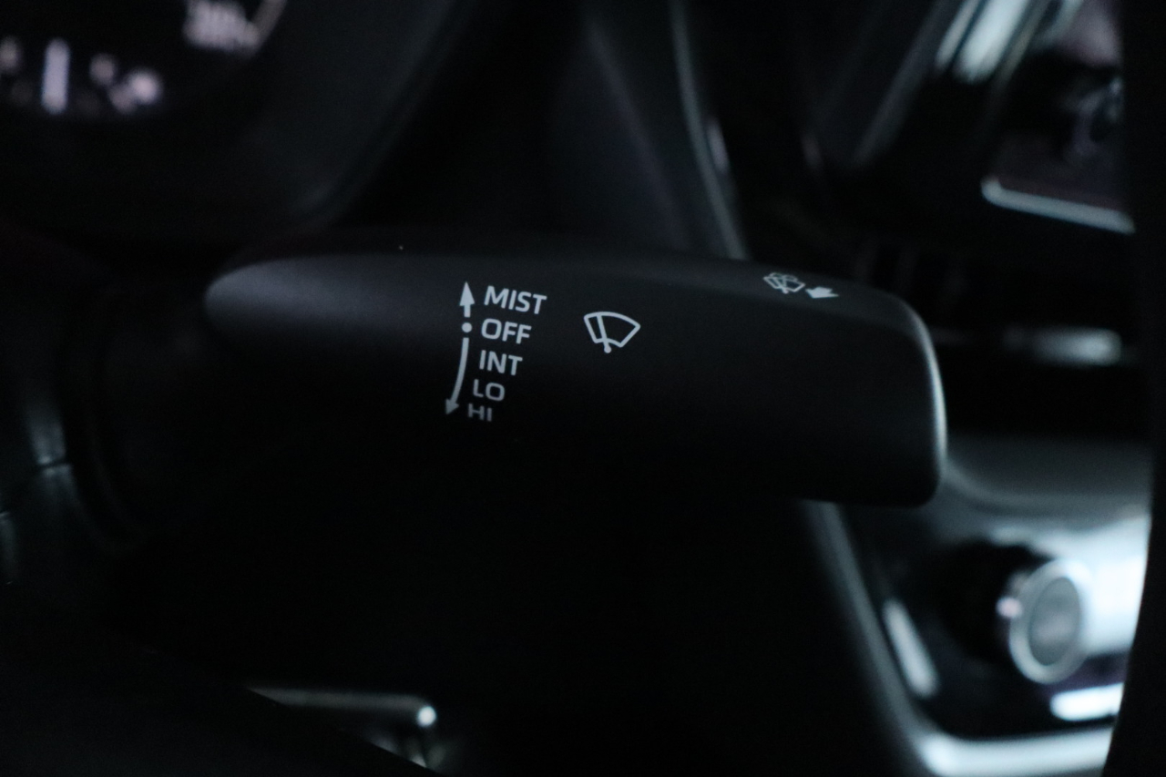 Toyota Corolla LE CVT 2024