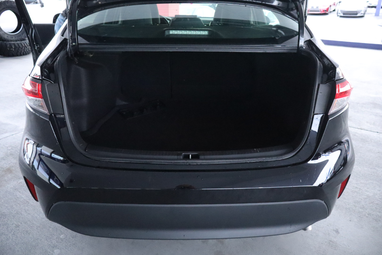 Toyota Corolla LE CVT 2024