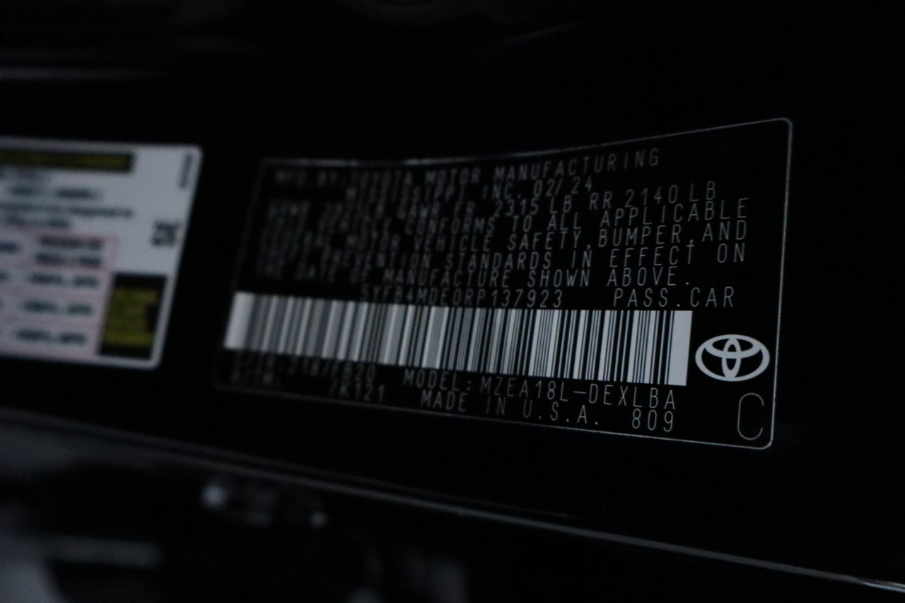 Toyota Corolla LE CVT 2024