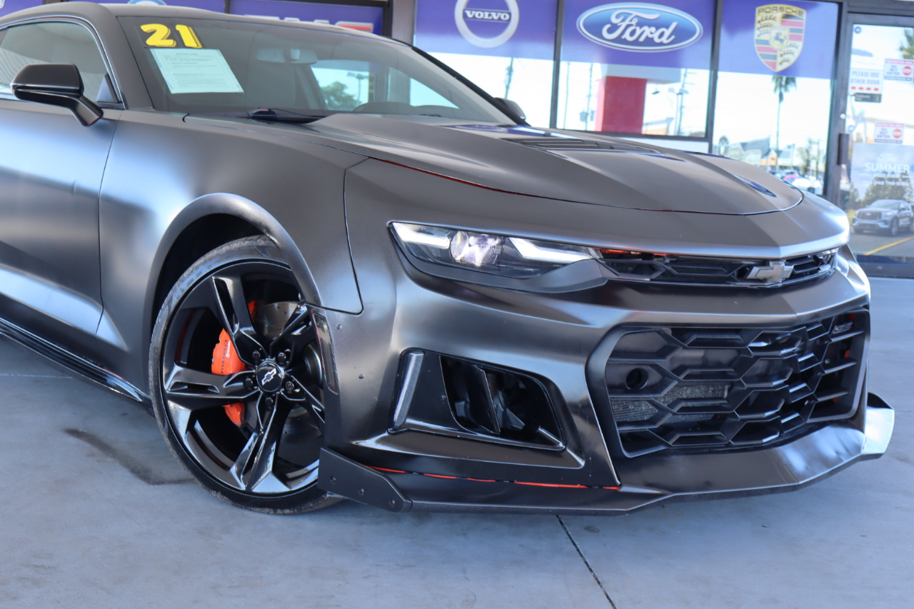 Chevrolet Camaro 2dr Cpe LT1 2021