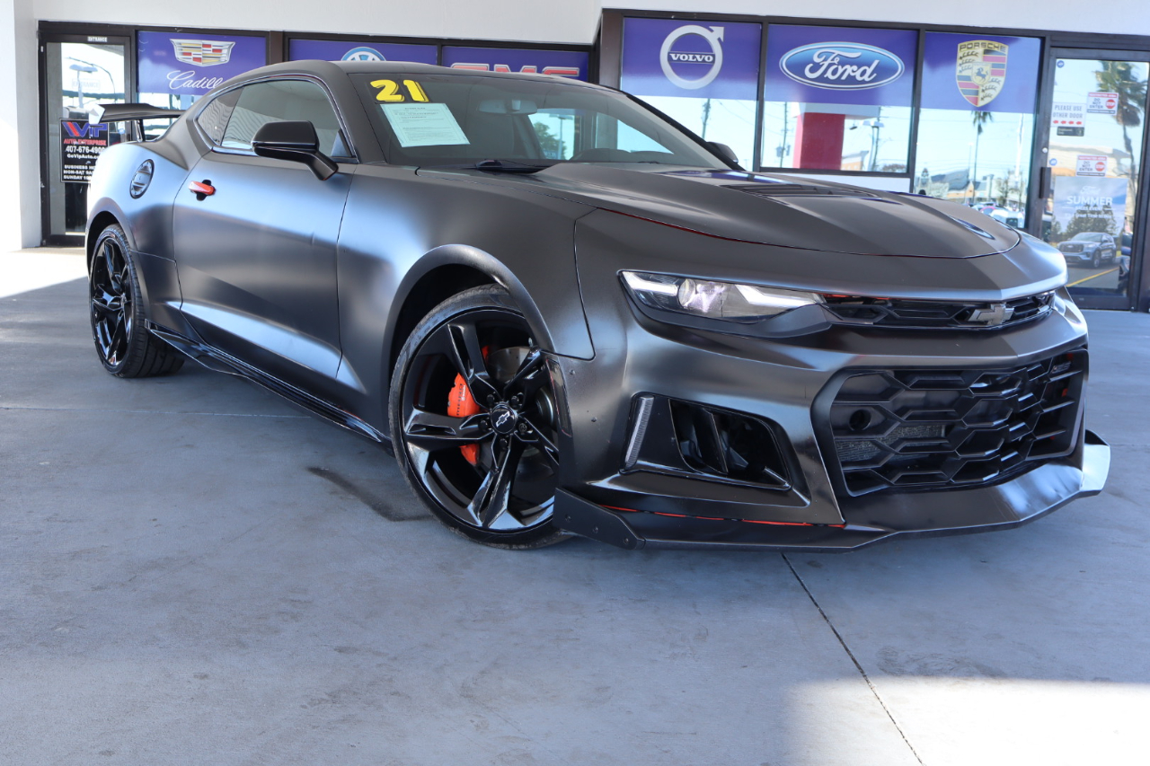 Chevrolet Camaro 2dr Cpe LT1 2021