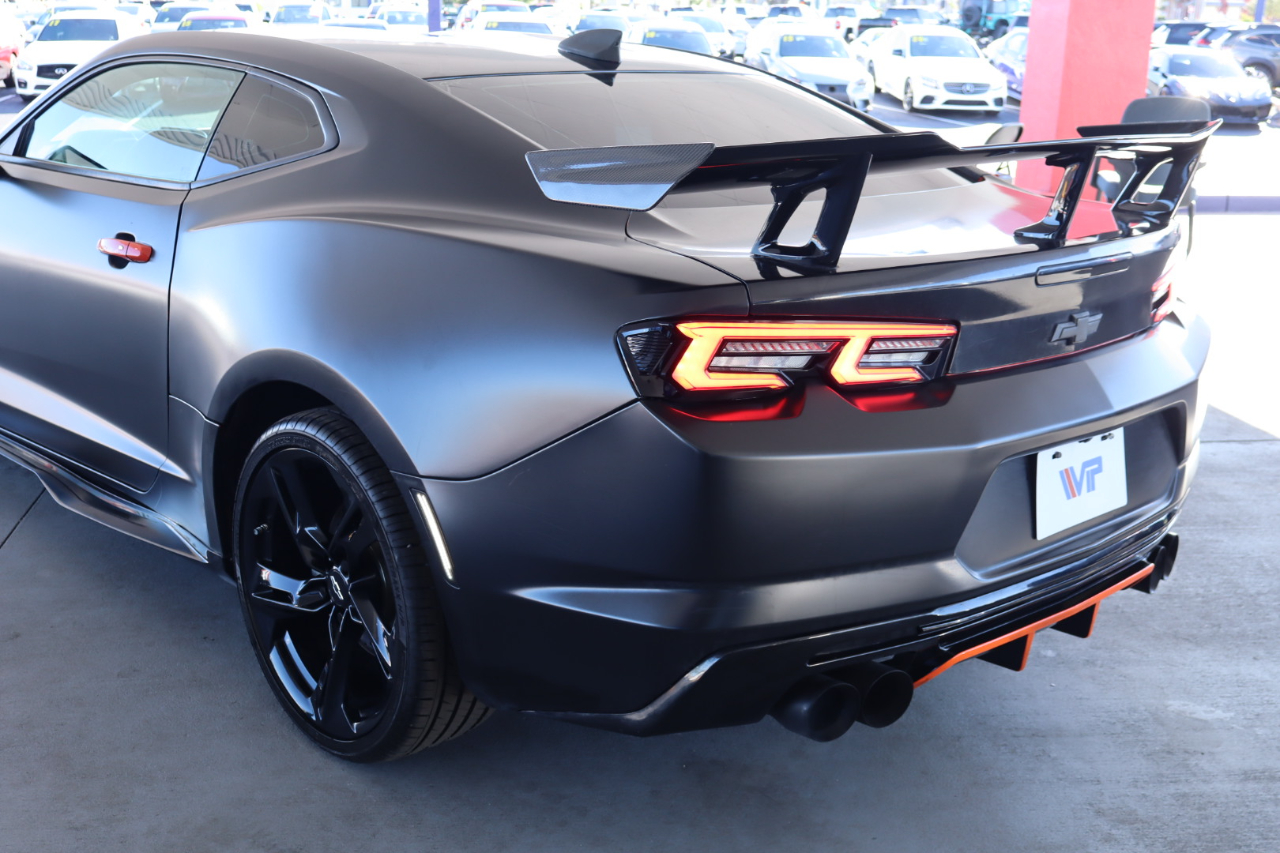 Chevrolet Camaro 2dr Cpe LT1 2021