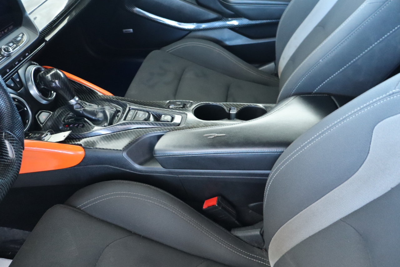 Chevrolet Camaro 2dr Cpe LT1 2021