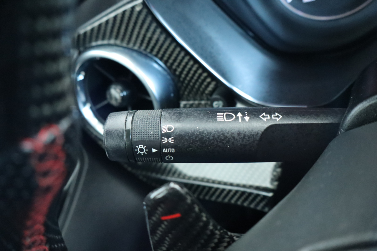 Chevrolet Camaro 2dr Cpe LT1 2021