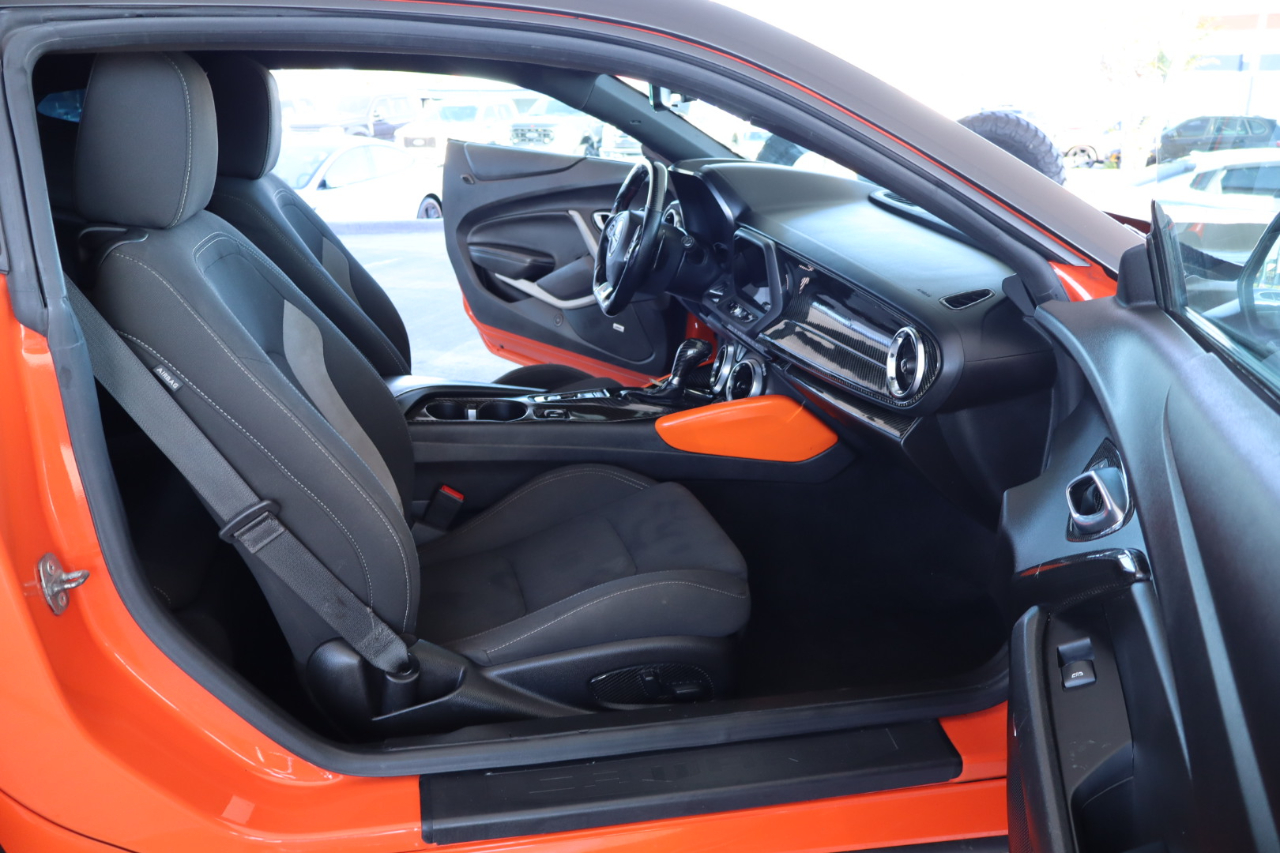 Chevrolet Camaro 2dr Cpe LT1 2021