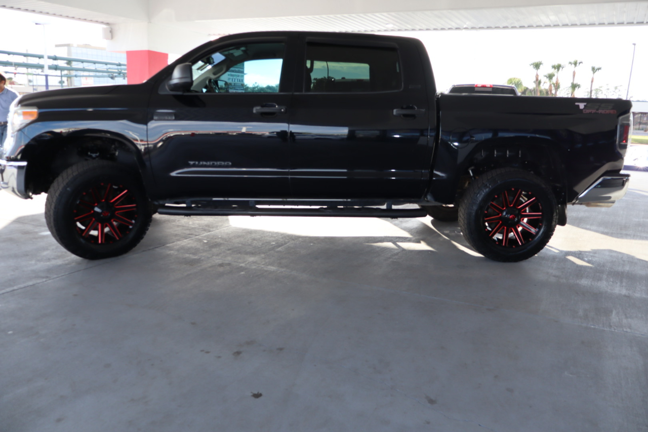 Toyota Tundra 2WD Truck CrewMax 5.7L FFV V8 6-Spd AT SR5 (Natl) 2016