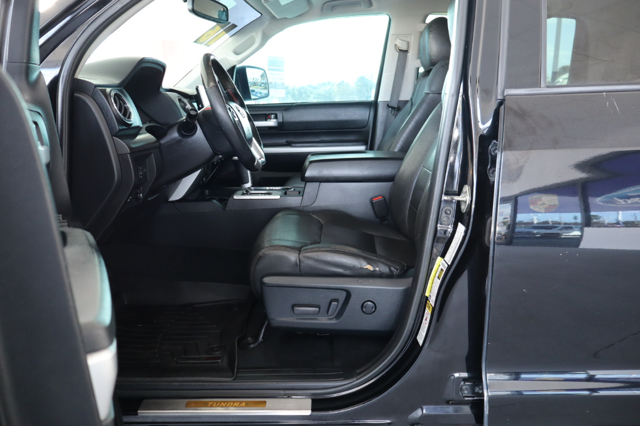 Toyota Tundra 2WD Truck CrewMax 5.7L FFV V8 6-Spd AT SR5 (Natl) 2016