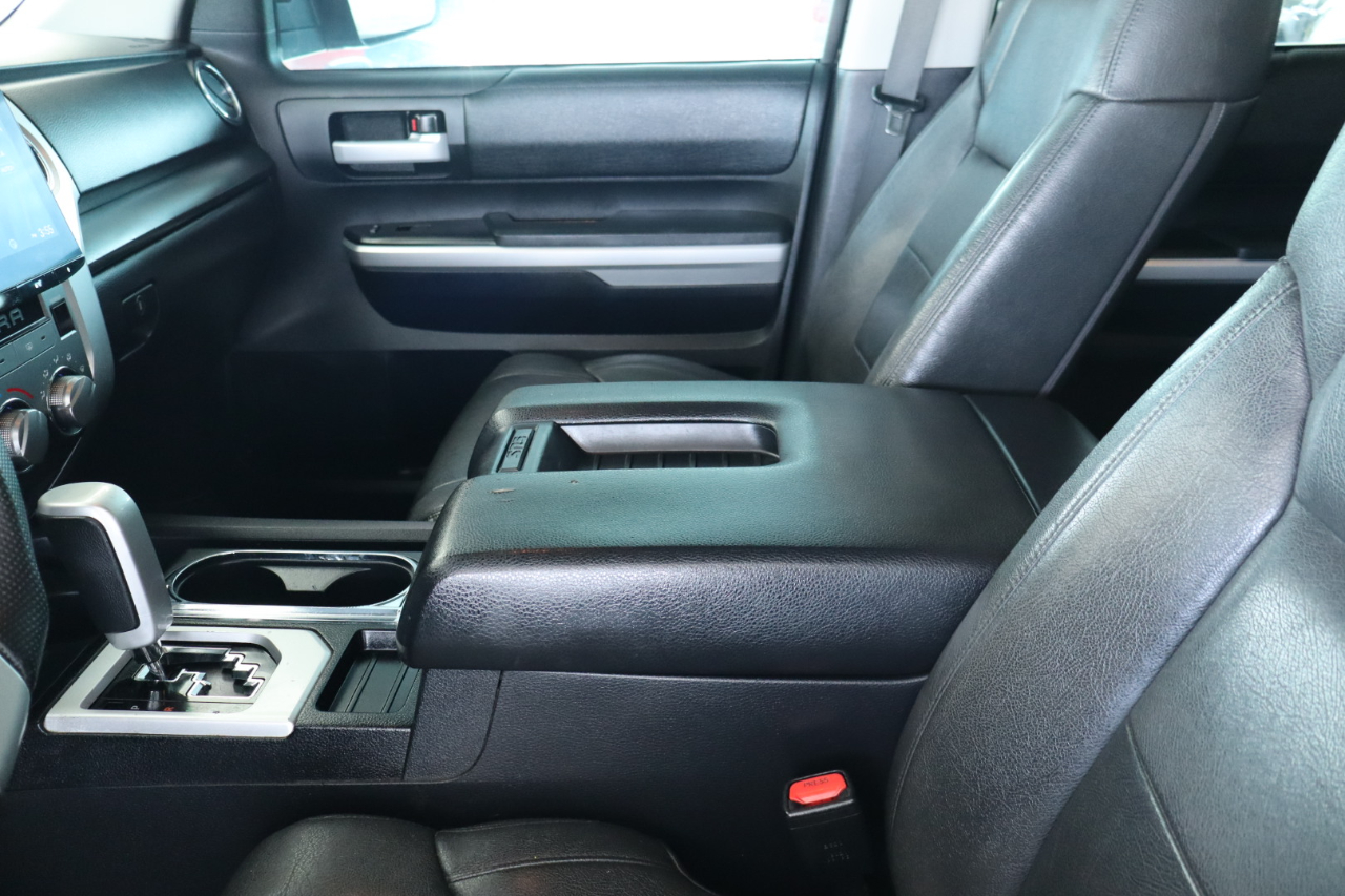 Toyota Tundra 2WD Truck CrewMax 5.7L FFV V8 6-Spd AT SR5 (Natl) 2016