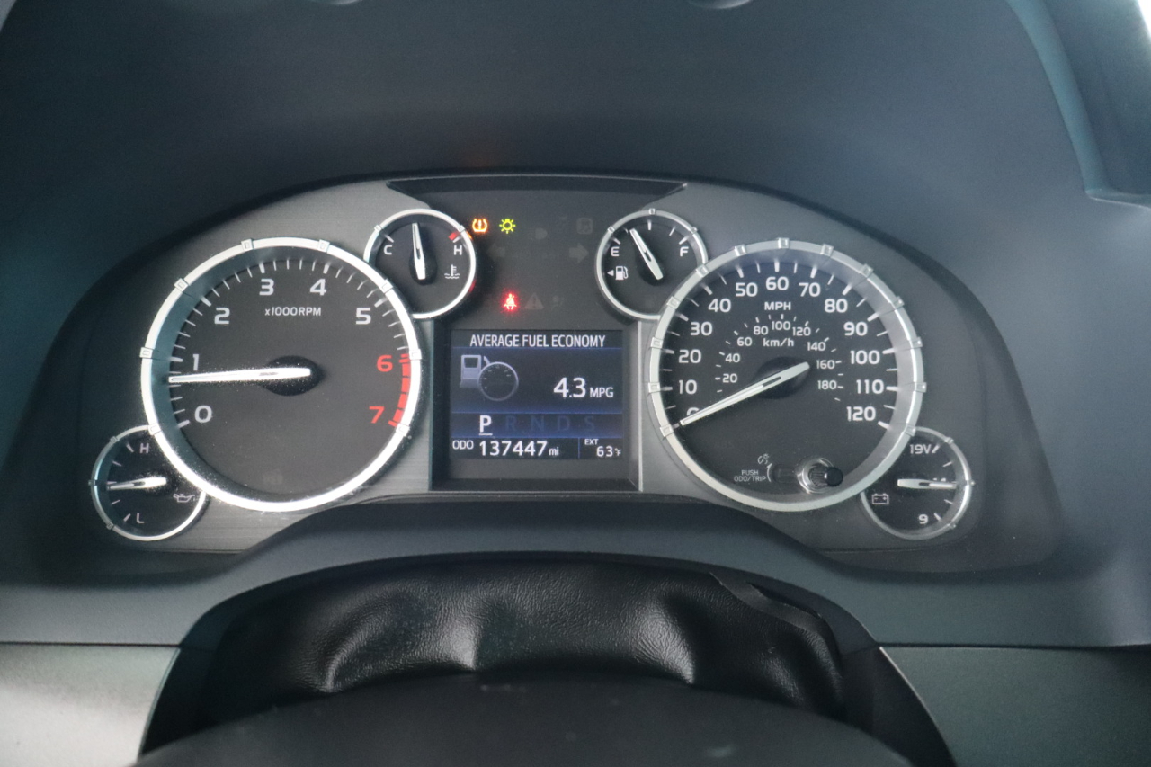 Toyota Tundra 2WD Truck CrewMax 5.7L FFV V8 6-Spd AT SR5 (Natl) 2016