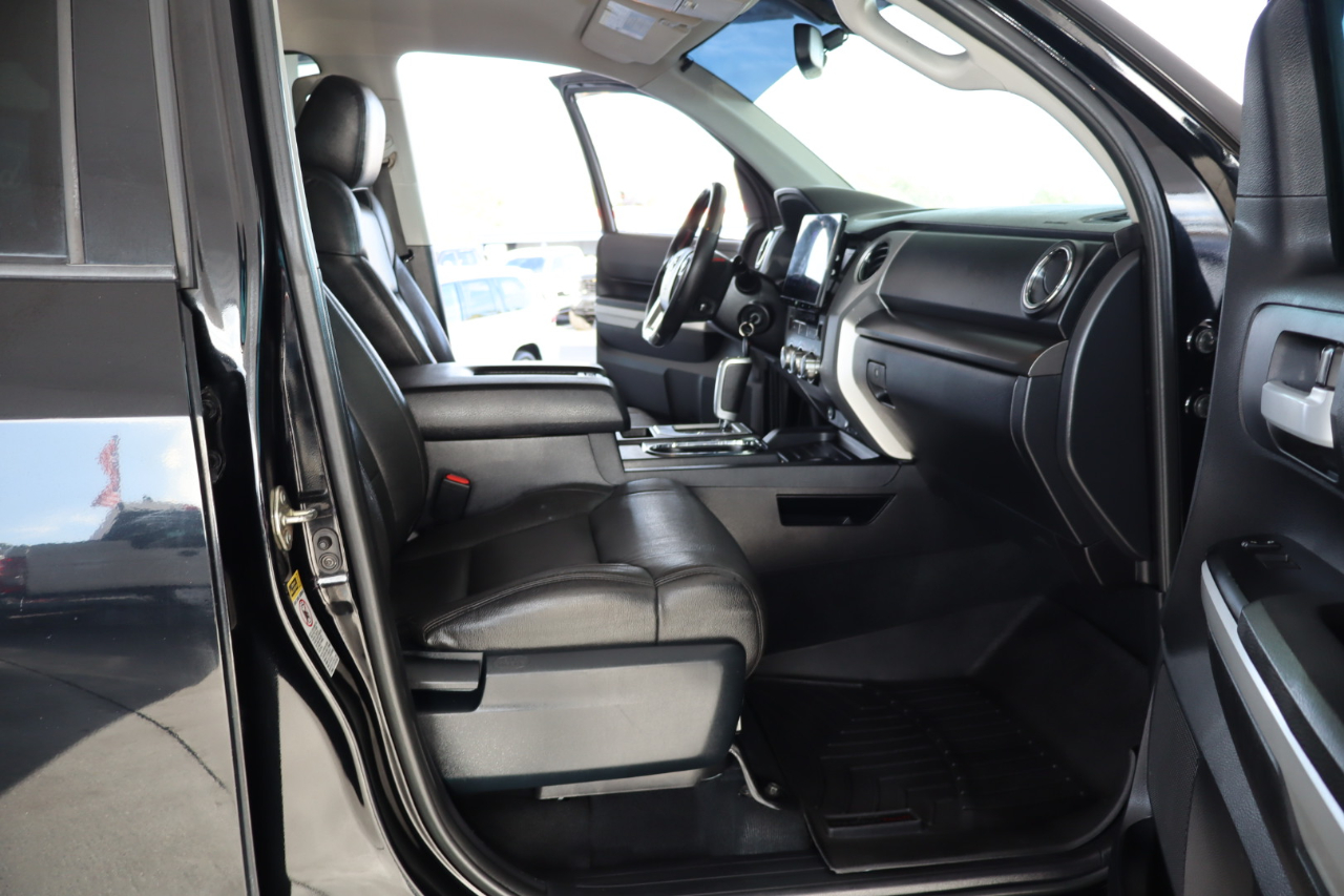 Toyota Tundra 2WD Truck CrewMax 5.7L FFV V8 6-Spd AT SR5 (Natl) 2016