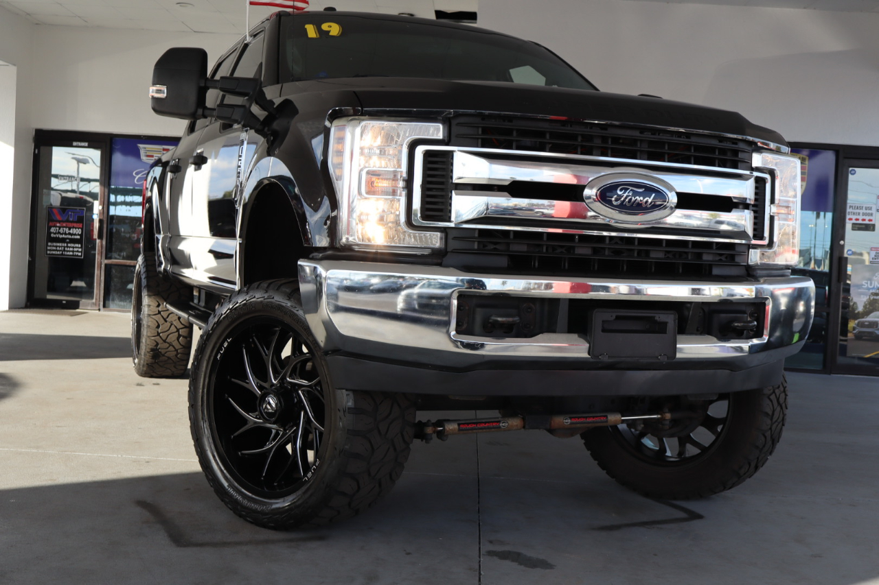 Ford Super Duty F-250 SRW 4WD SuperCab 158" XLT 2019
