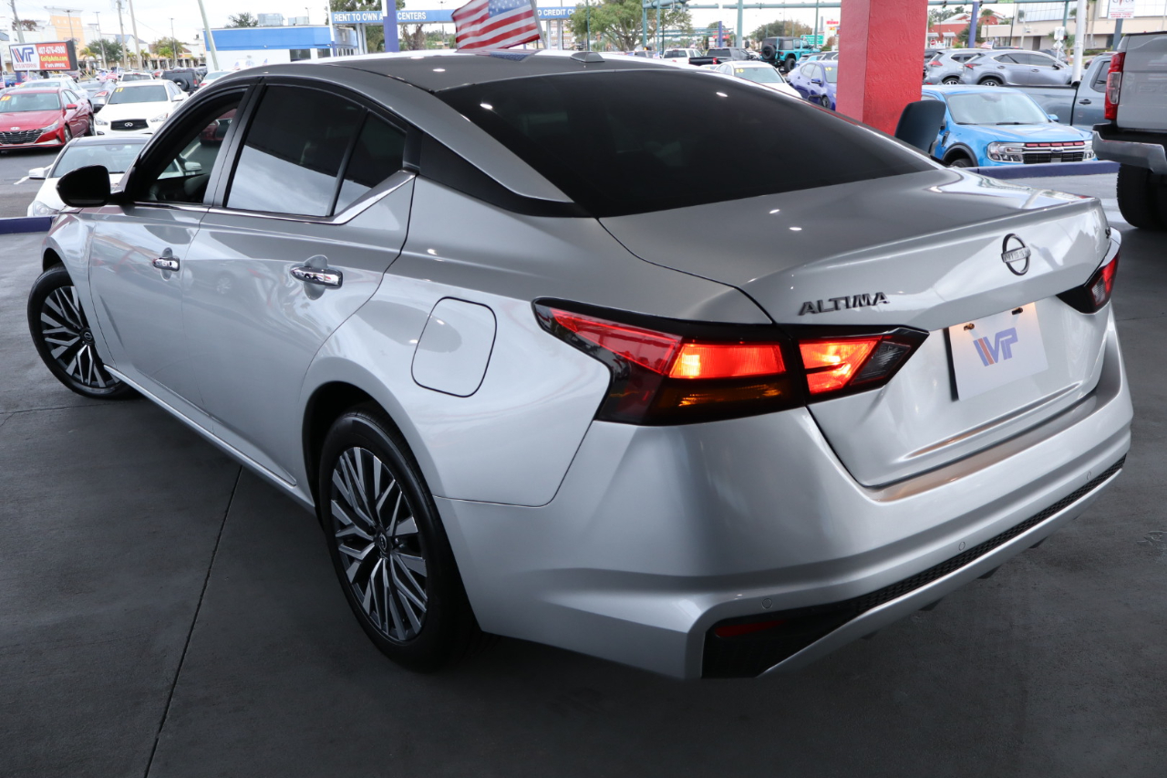 Nissan Altima 2.5 SV Sedan 2023