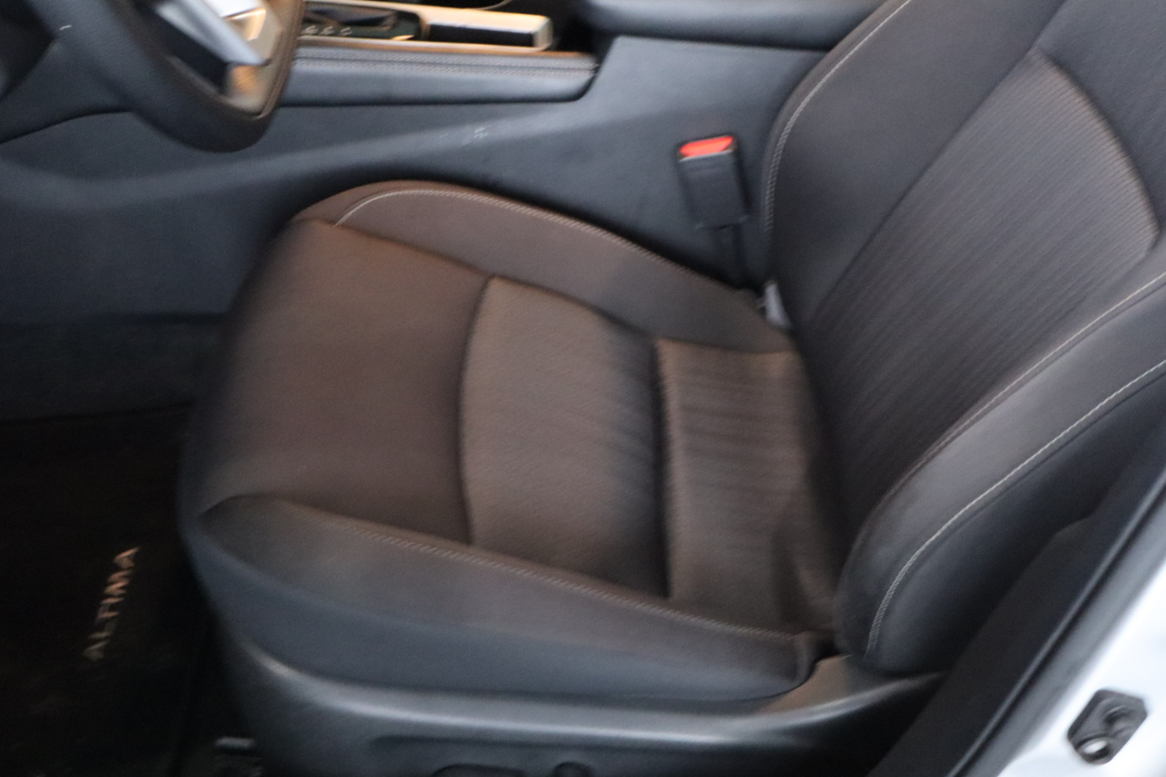 Nissan Altima 2.5 SV Sedan 2023