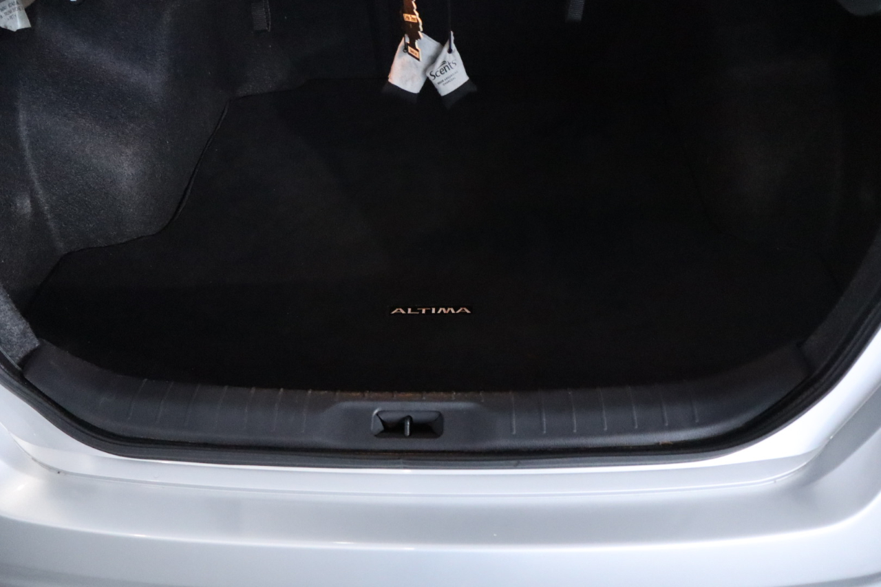 Nissan Altima 2.5 SV Sedan 2023