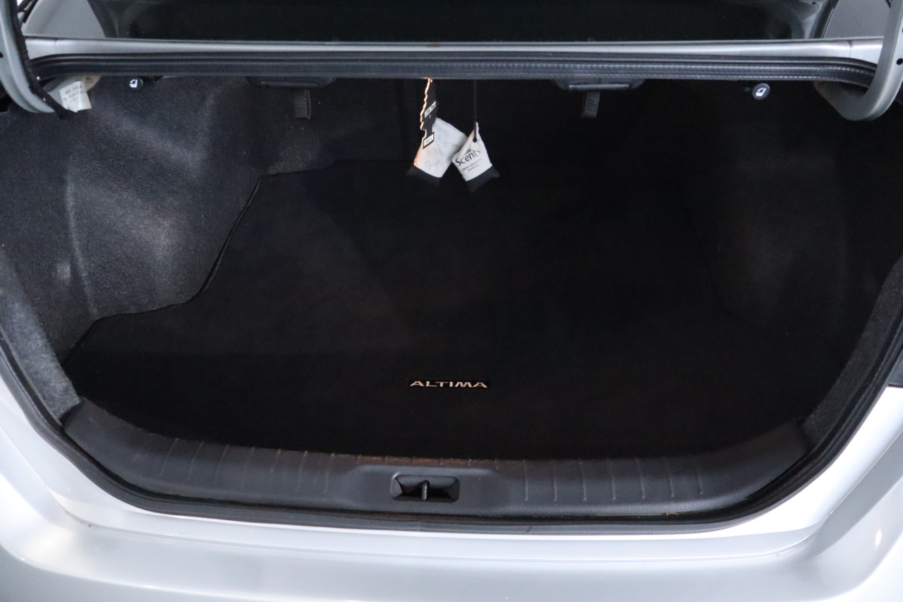 Nissan Altima 2.5 SV Sedan 2023