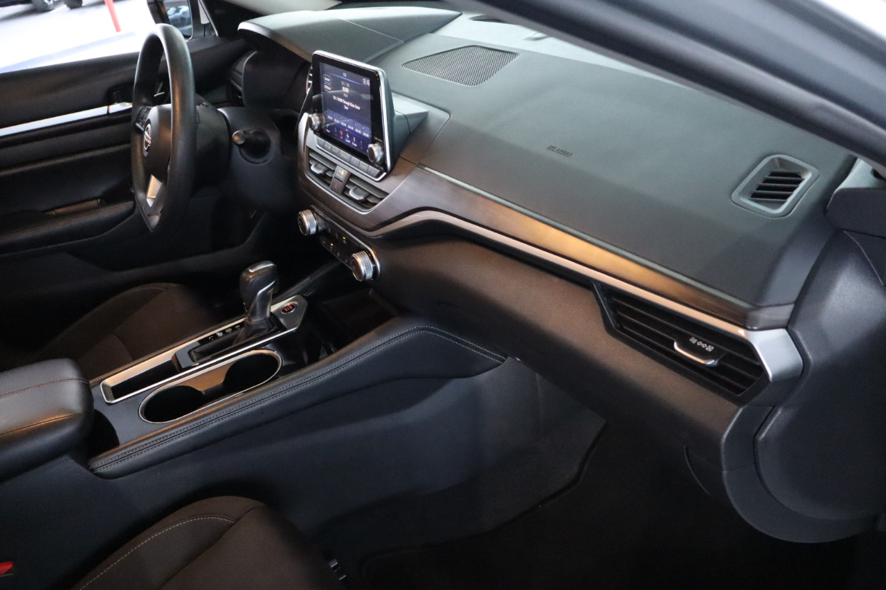 Nissan Altima 2.5 SV Sedan 2023