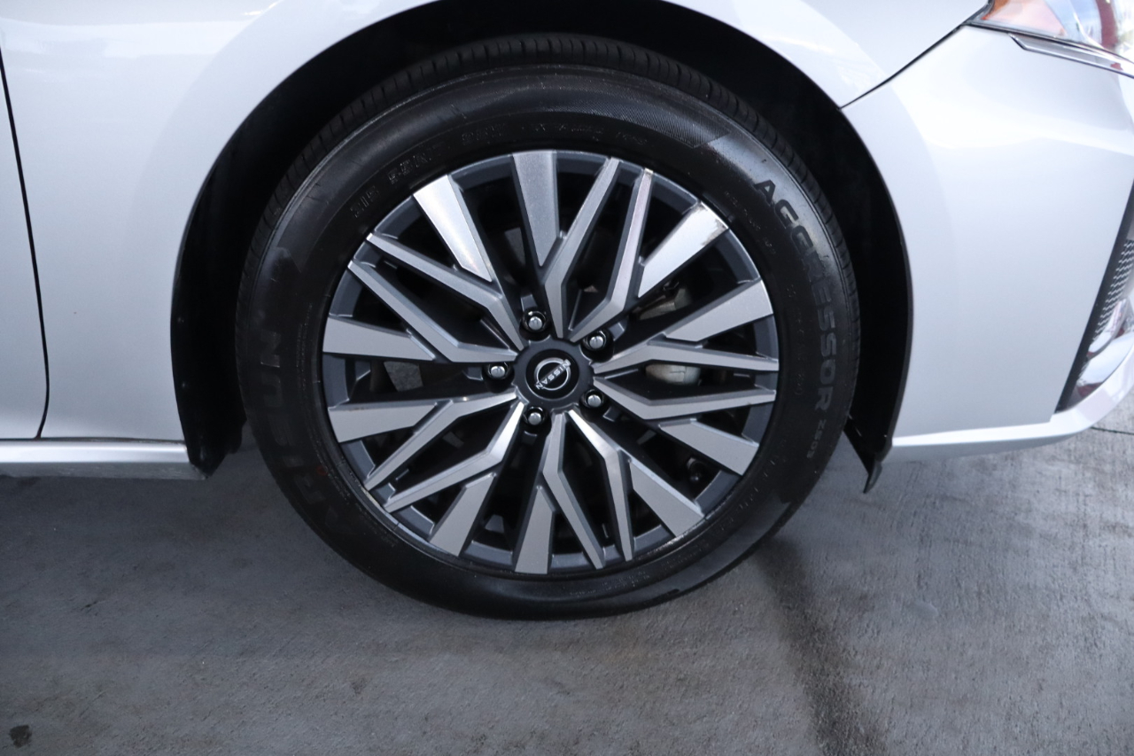 Nissan Altima 2.5 SV Sedan 2023