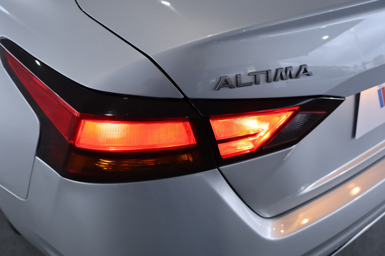 Nissan Altima 2.5 SV Sedan 2023