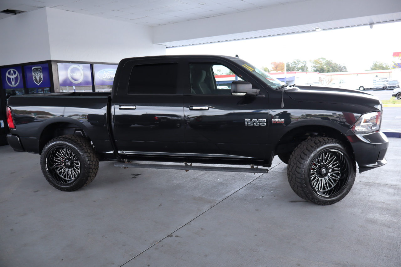 RAM 1500 2WD Crew Cab 140.5" Lone Star 2016