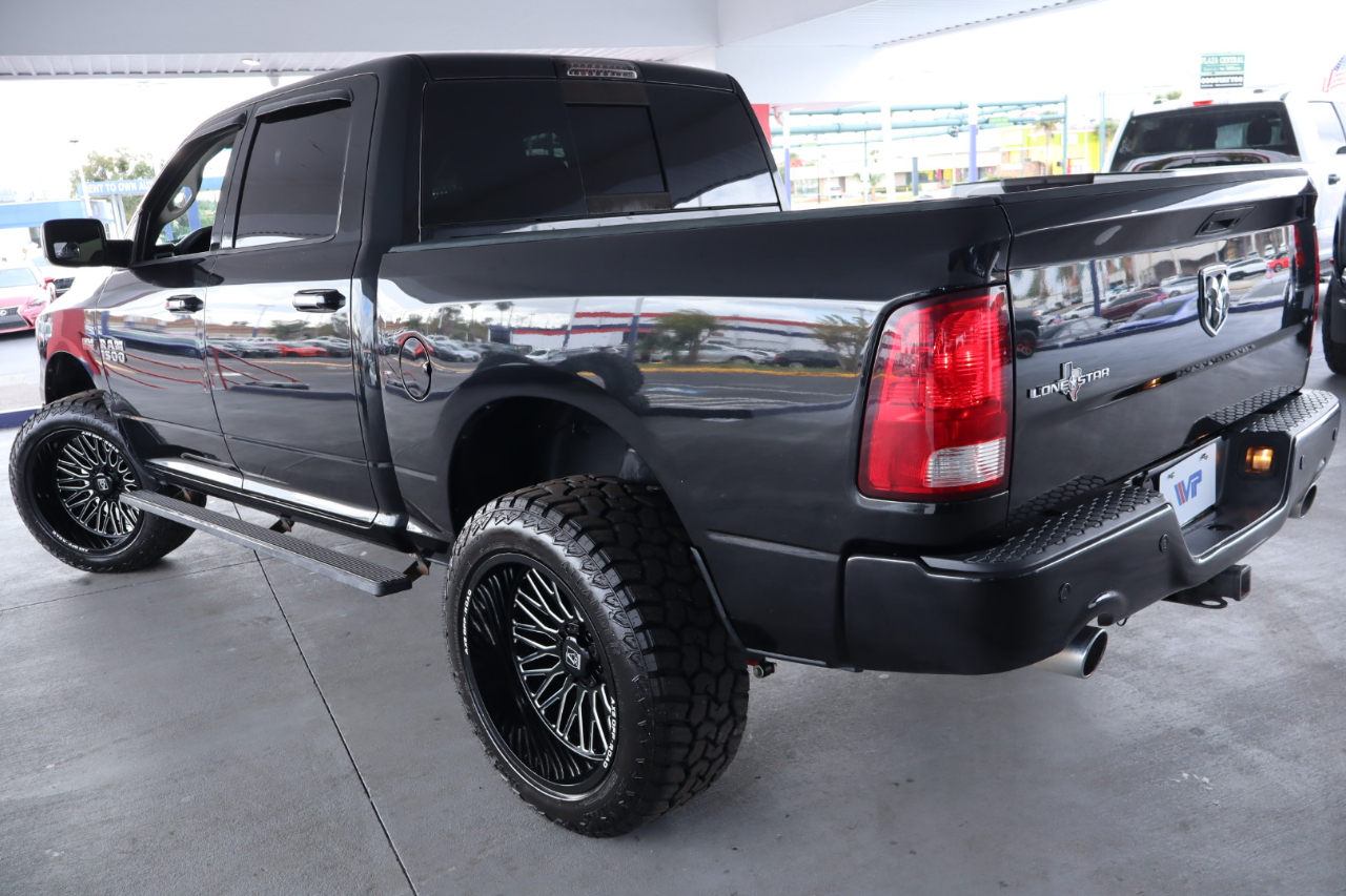 RAM 1500 2WD Crew Cab 140.5" Lone Star 2016
