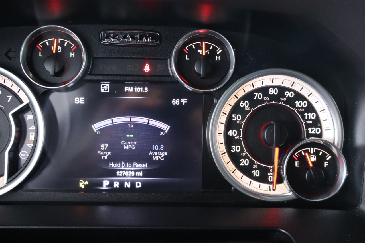 RAM 1500 2WD Crew Cab 140.5" Lone Star 2016