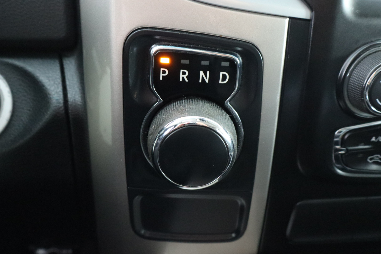 RAM 1500 2WD Crew Cab 140.5" Lone Star 2016