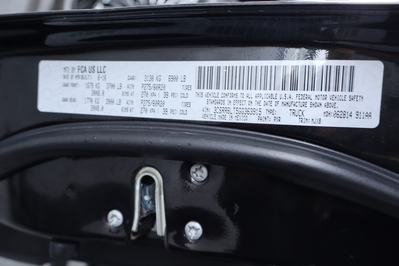 RAM 1500 2WD Crew Cab 140.5" Lone Star 2016