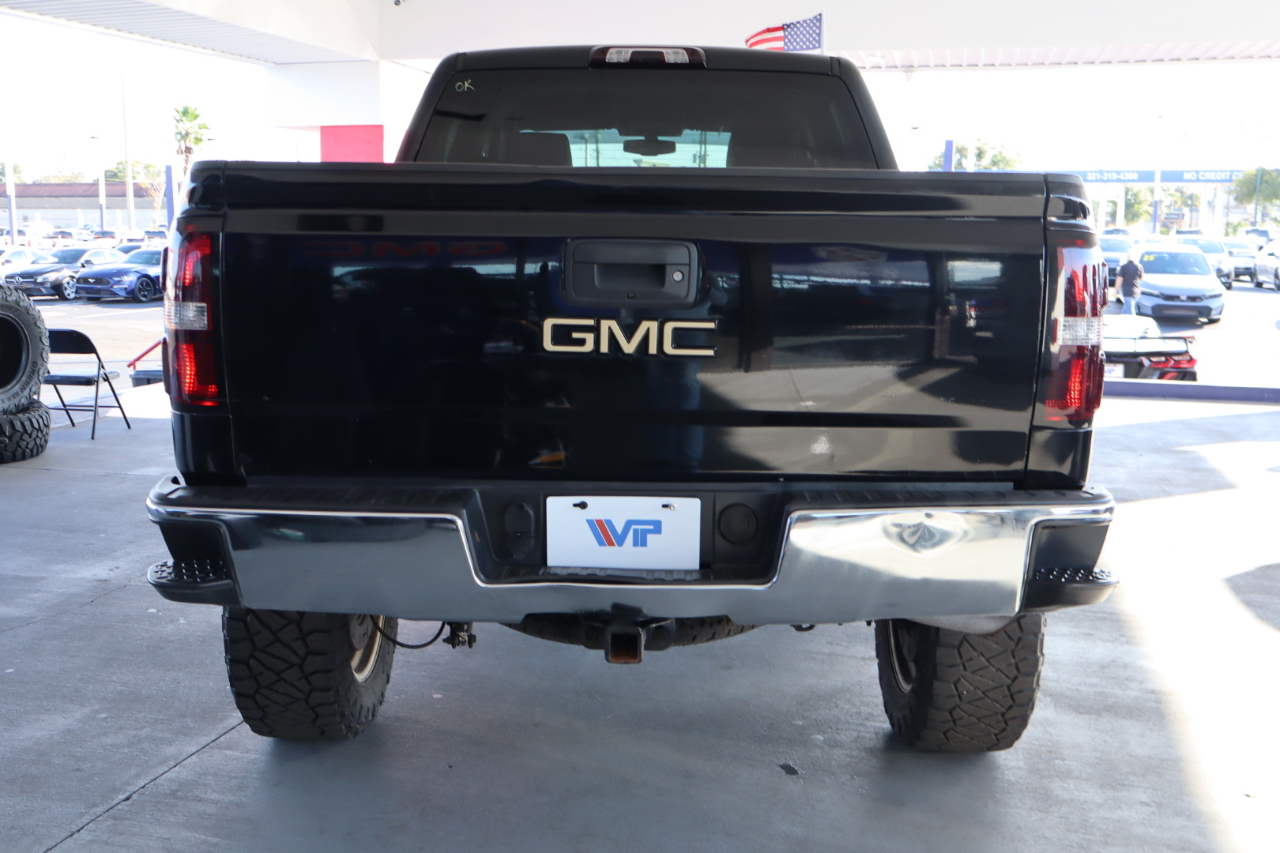 GMC Sierra 1500 4WD Crew Cab 143.5" SLE 2017