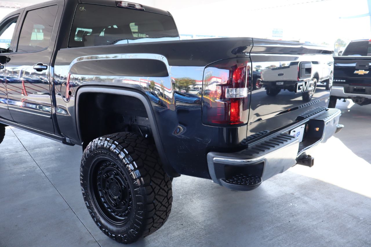 GMC Sierra 1500 4WD Crew Cab 143.5" SLE 2017