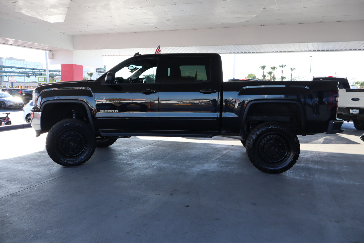 GMC Sierra 1500 4WD Crew Cab 143.5" SLE 2017