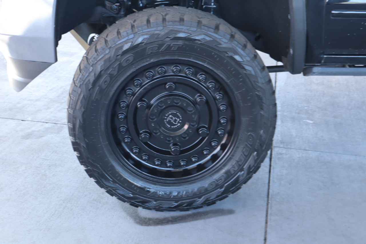 GMC Sierra 1500 4WD Crew Cab 143.5" SLE 2017