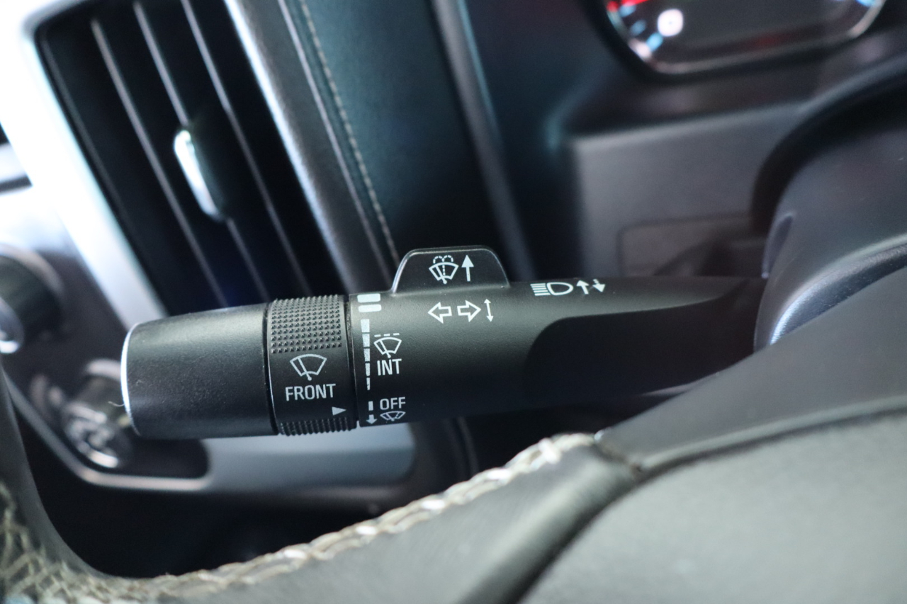 GMC Sierra 1500 4WD Crew Cab 143.5" SLE 2017