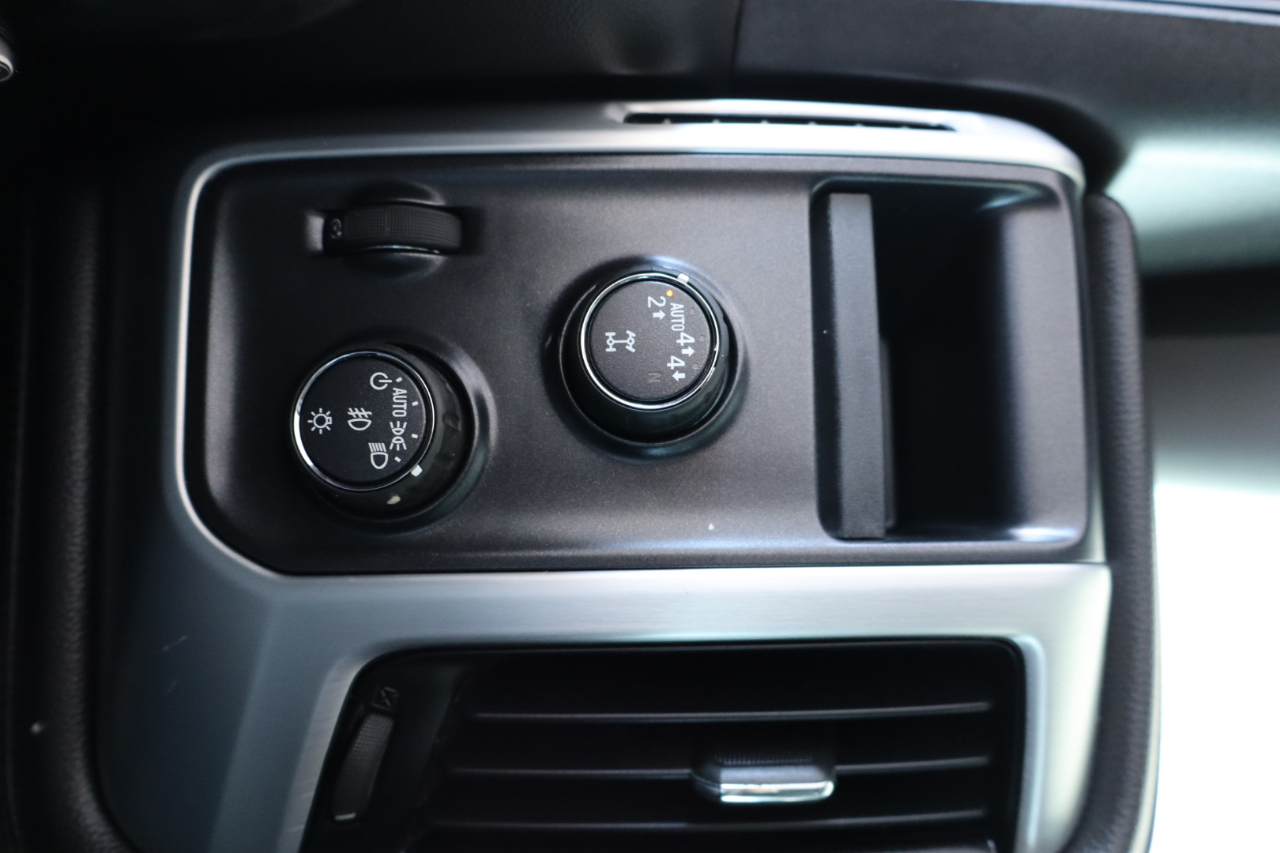 GMC Sierra 1500 4WD Crew Cab 143.5" SLE 2017