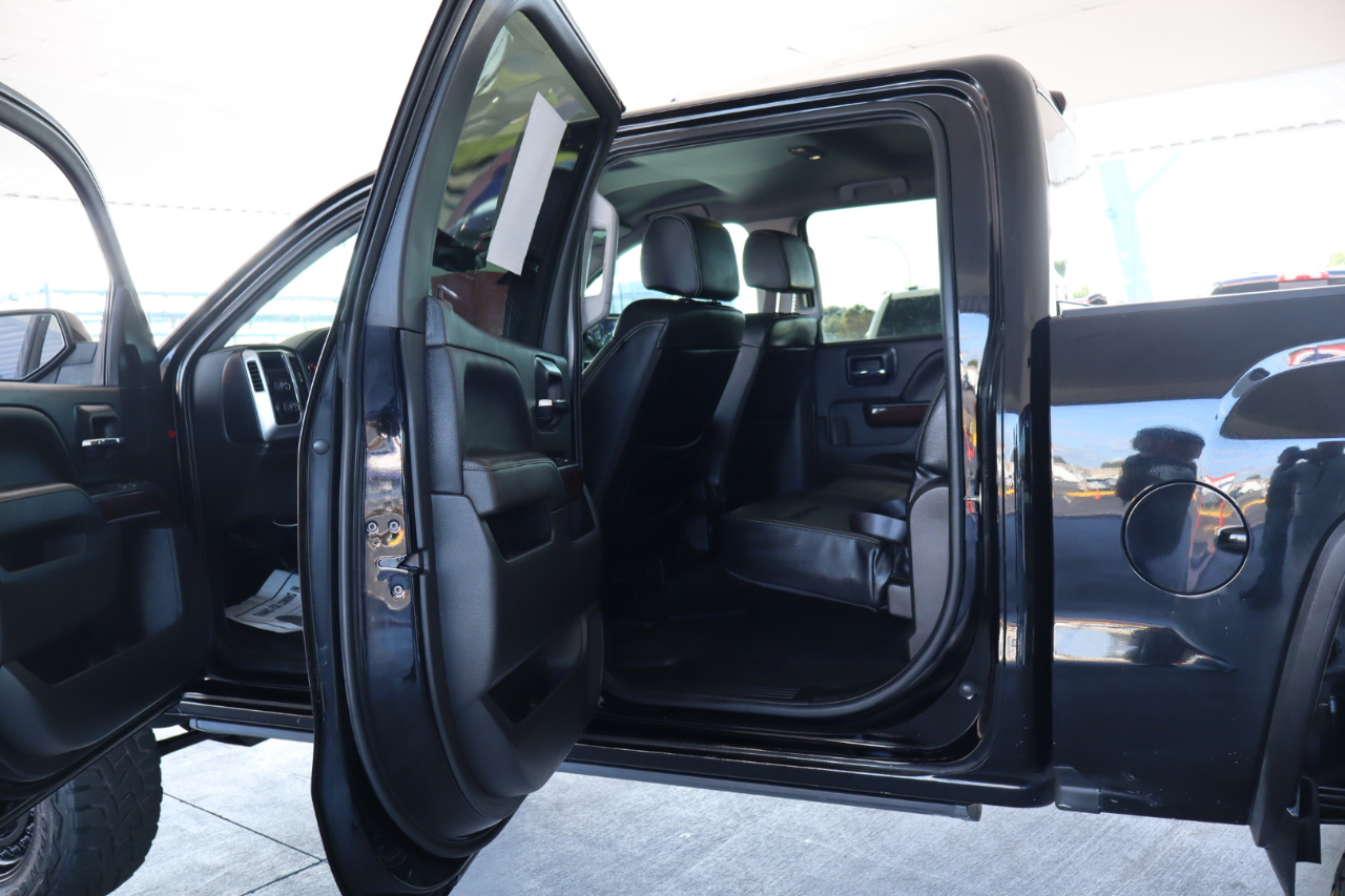 GMC Sierra 1500 4WD Crew Cab 143.5" SLE 2017