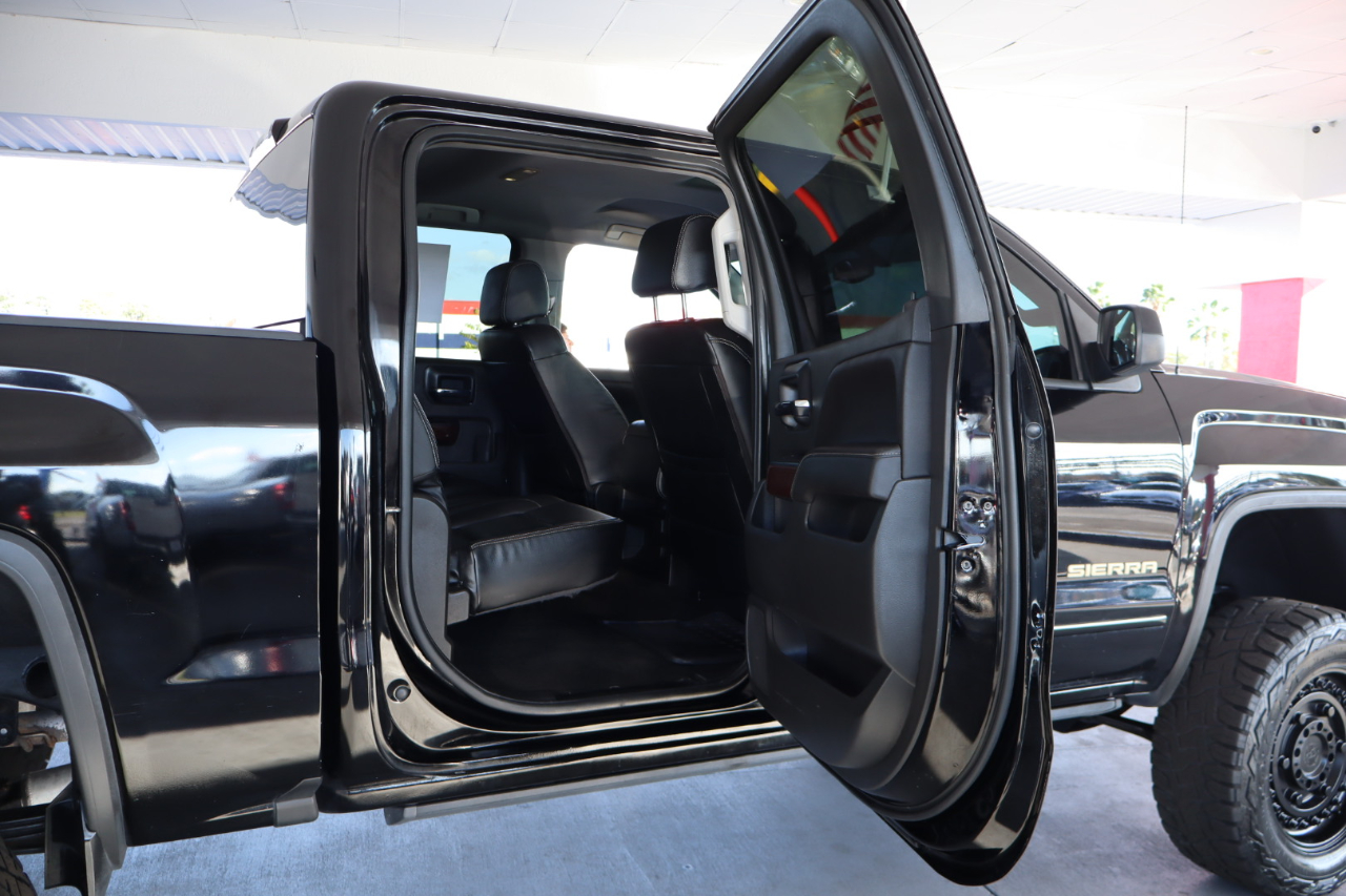 GMC Sierra 1500 4WD Crew Cab 143.5" SLE 2017