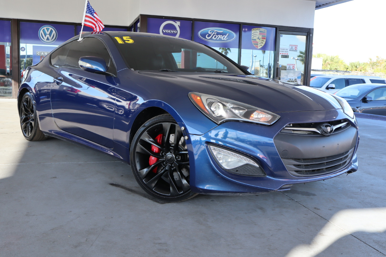 Hyundai Genesis Coupe 2dr 3.8L Auto Ultimate w/Black Seats 2015