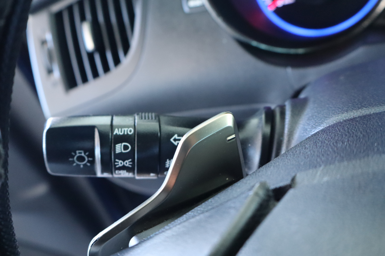 Hyundai Genesis Coupe 2dr 3.8L Auto Ultimate w/Black Seats 2015