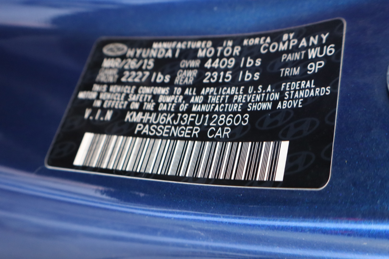 Hyundai Genesis Coupe 2dr 3.8L Auto Ultimate w/Black Seats 2015