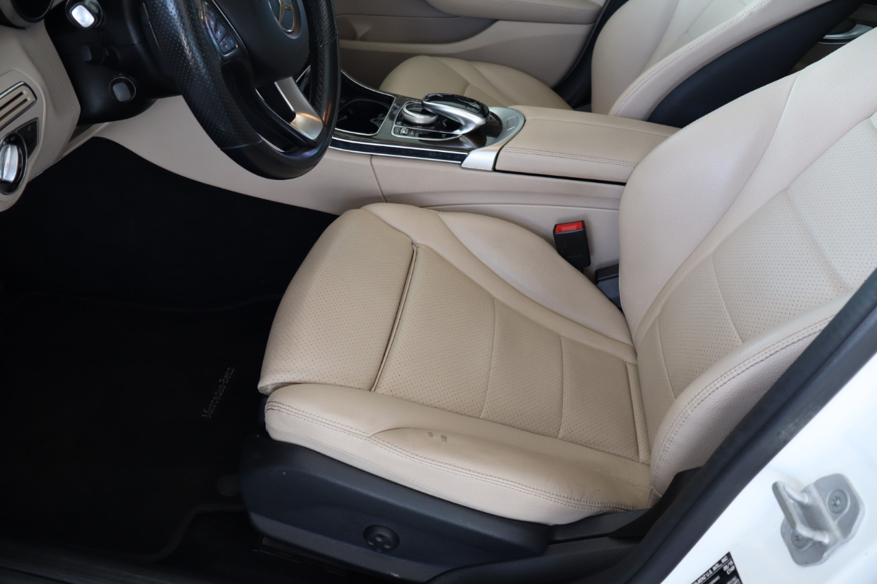 Mercedes-Benz C-Class 4dr Sdn C 300 RWD 2015