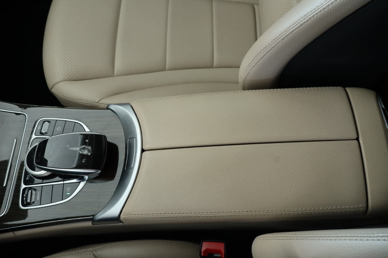 Mercedes-Benz C-Class 4dr Sdn C 300 RWD 2015