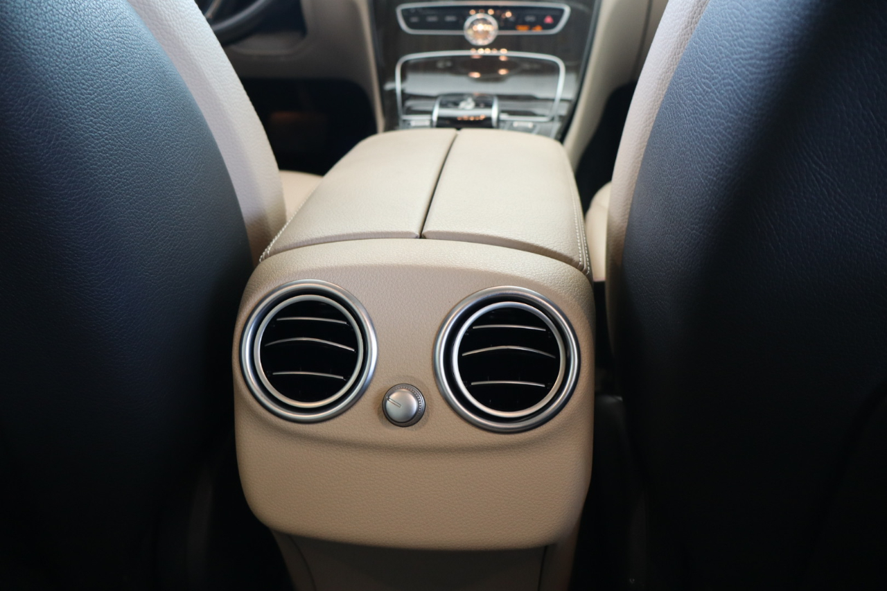 Mercedes-Benz C-Class 4dr Sdn C 300 RWD 2015