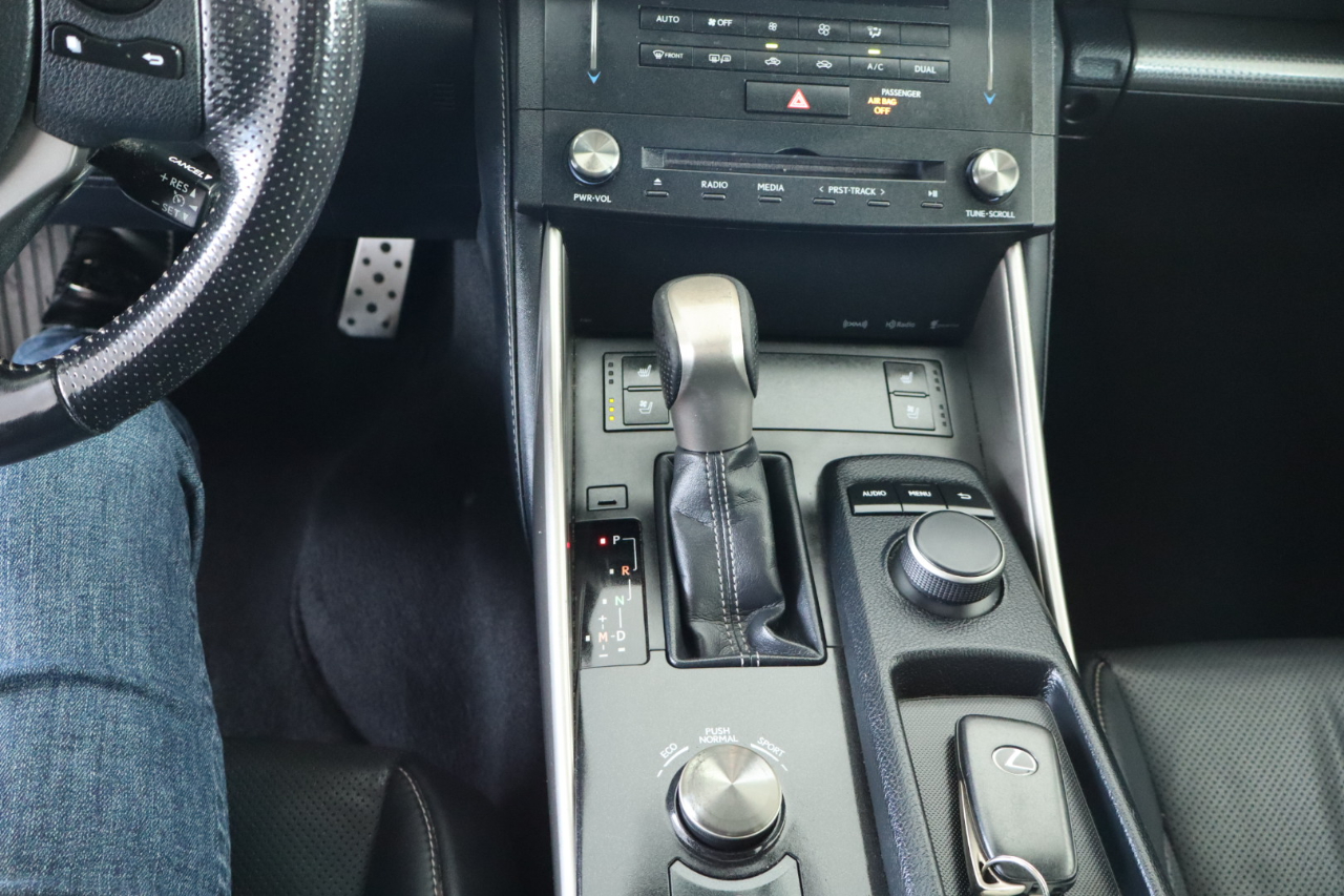 Lexus IS 300 4dr Sdn AWD 2016