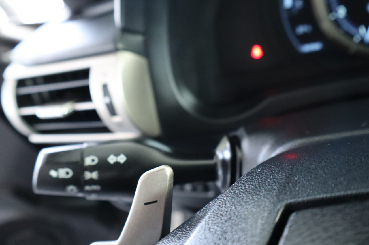 Lexus IS 300 4dr Sdn AWD 2016