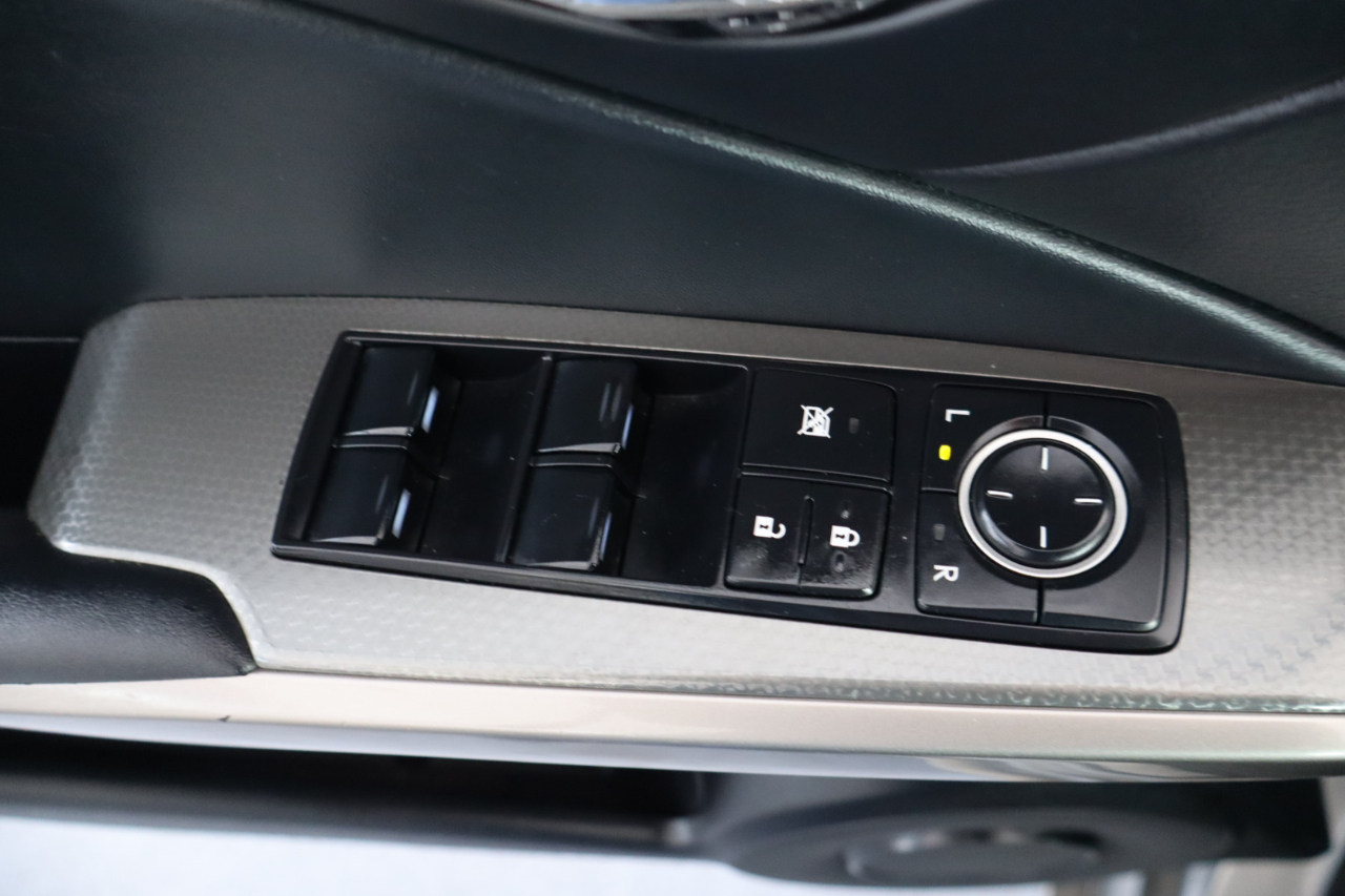 Lexus IS 300 4dr Sdn AWD 2016