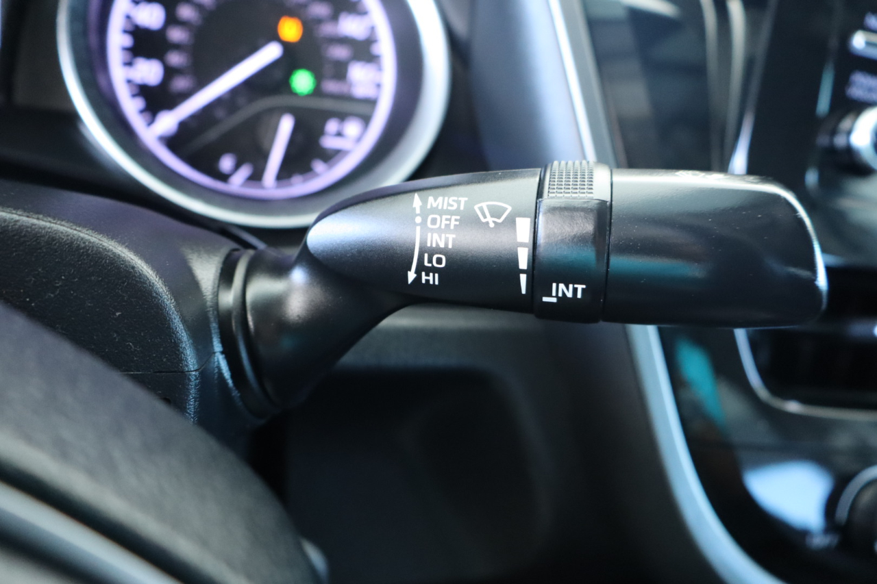 Toyota Camry LE Auto (Natl) 2021