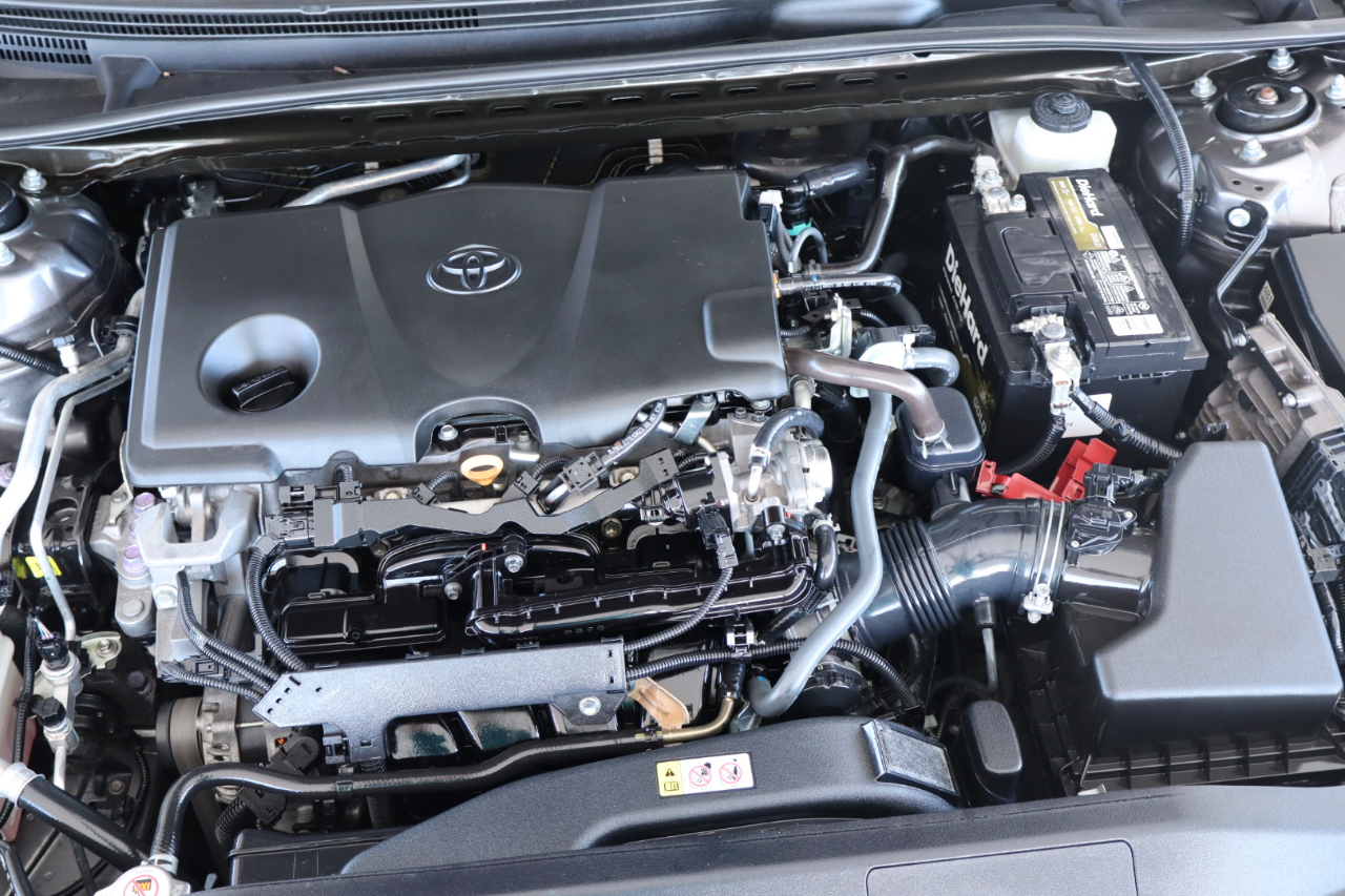 Toyota Camry LE Auto (Natl) 2021